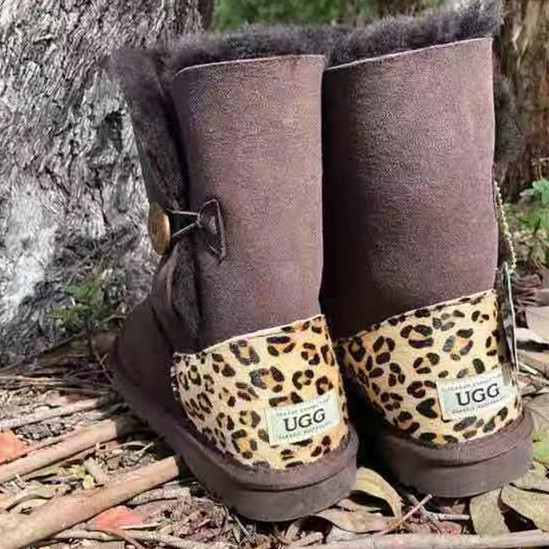 【澳洲仓】【秒杀】OZWEAR UGG OB013L UGG BUTTON BOOTS 巧克力色后跟豹纹