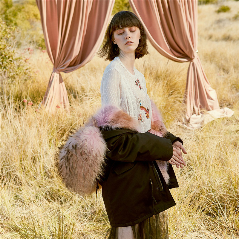 【中国仓】【中国发货】OZLANA AU 时尚皮草大衣 AU182027 黑+粉色狼毛（20个工作日发货）