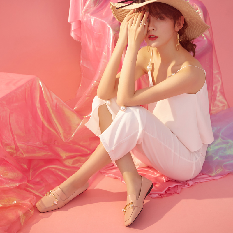 【澳洲仓】【特价】DK UGG DK621 春夏新款 方头珍珠水钻踩跟乐福鞋