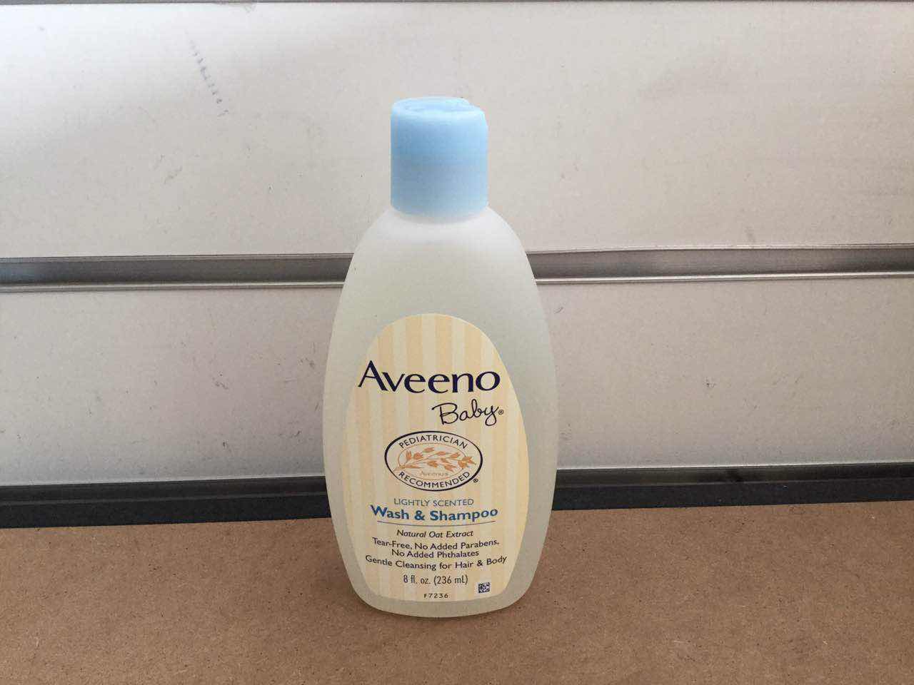 【澳洲仓】Aveeno Baby Wash & Shampoo 艾维诺婴儿、儿童天然燕麦洗沐浴液二合一 236ml