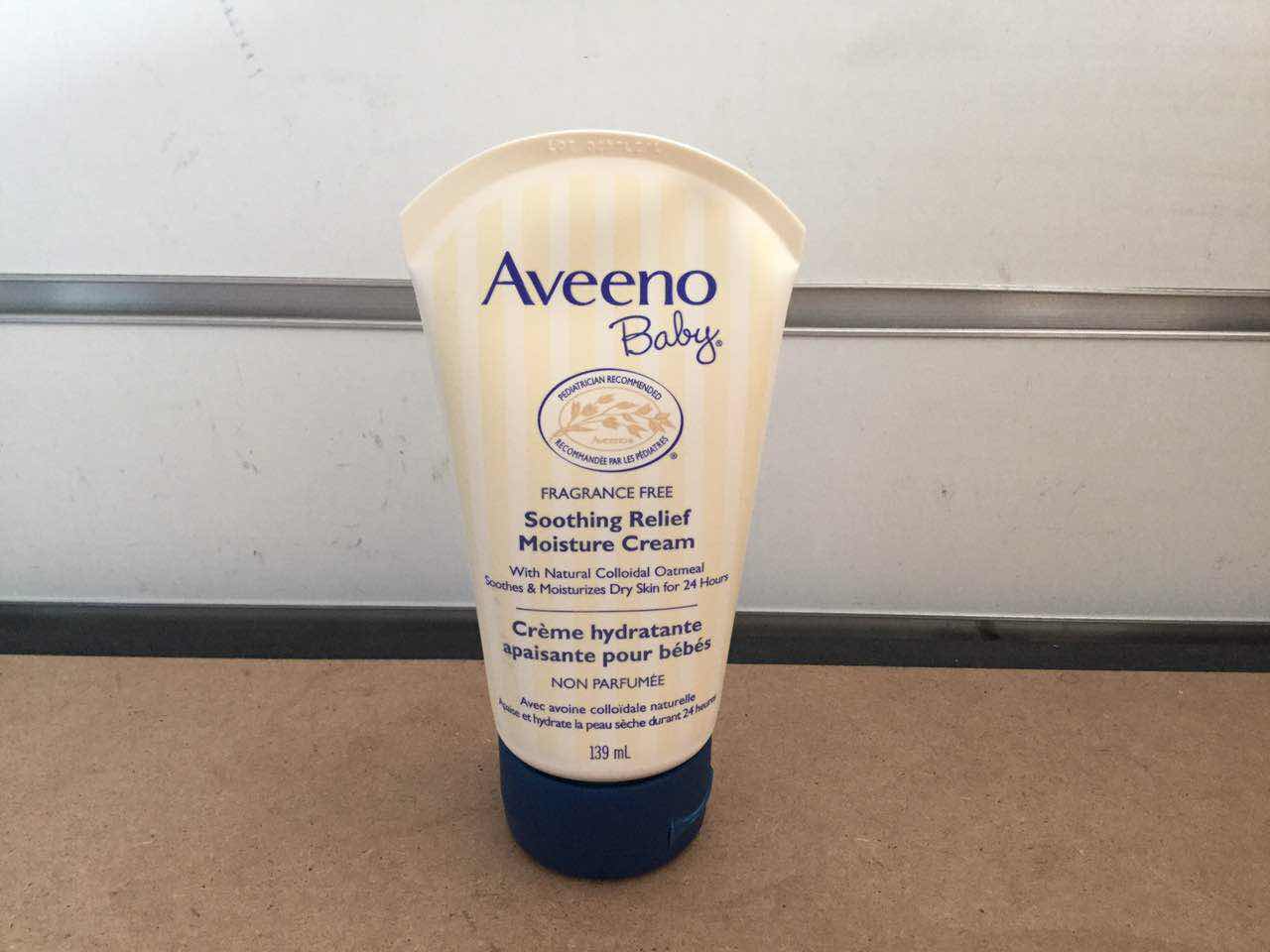 【澳洲仓】Aveeno Baby Soothing Relief Moisture Cream 艾维诺婴儿、儿童天然燕麦舒缓保湿润肤霜 139ml