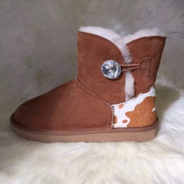 【澳洲仓】【断码特价】OZLAMB 3352C 3352CM 奶牛后跟 单扣(木扣,水晶扣)中筒短靴