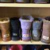 【澳洲仓】OZLAMB UGG D3352C 迷你单扣纯色经典靴