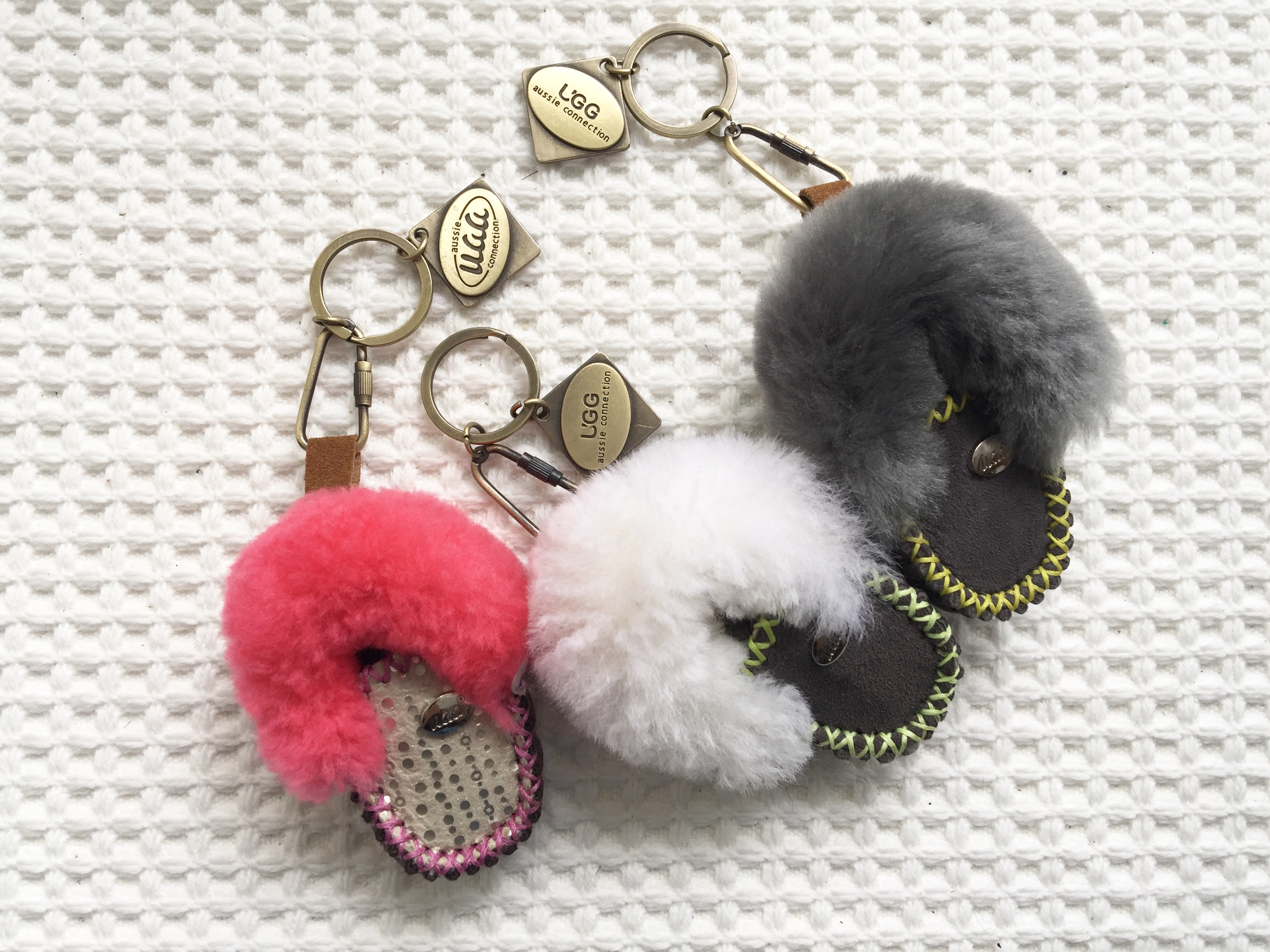 【澳洲仓】AUSSIE CONNECTION 皮毛一体UGG钥匙链（颜色随机发）挂饰